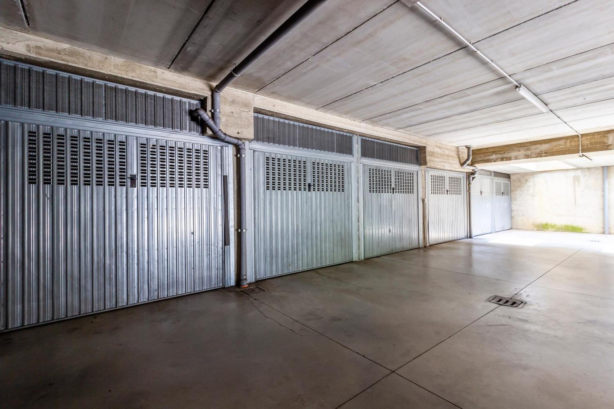 Ferienwohnung Private Garden & Garage - Self Check-In & Remote Access Como Exterior foto