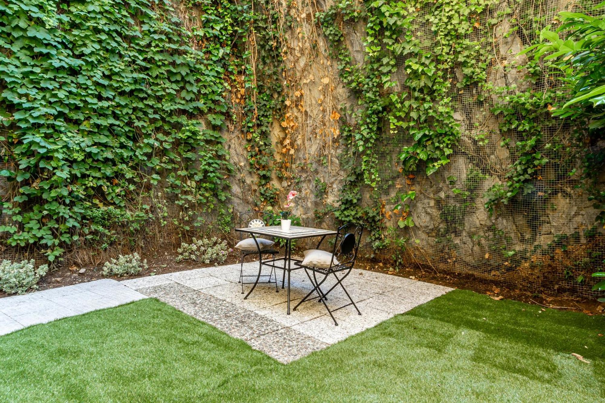 Ferienwohnung Private Garden & Garage - Self Check-In & Remote Access Como Exterior foto